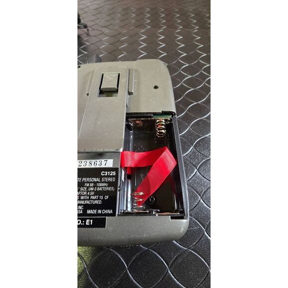 GPX C3125 Cassette Player Am FM Radio Headphone Detachable Belt Clip - Picture 9 of 9